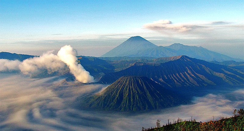 Berbagai Mitos Yang Sering Tersebar Di Antara Para Pendaki Gunung Di Indonesia